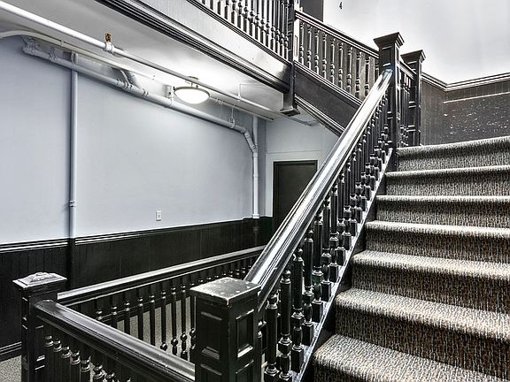 5th image of 9 E 17th St #3R