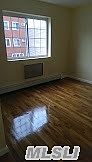 2nd image of 52 Lott St