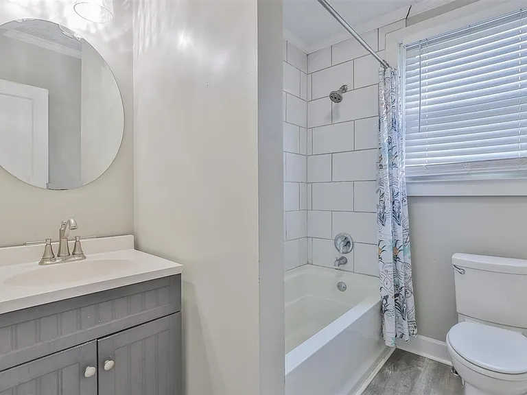 305 Virginia St — Photo 19