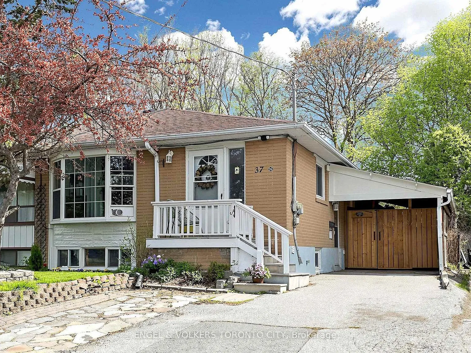 2 bed, $1,750 — Photo 1