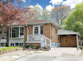 37 Newbury Dr #Basement, Newmarket, ON L3Y 4P9