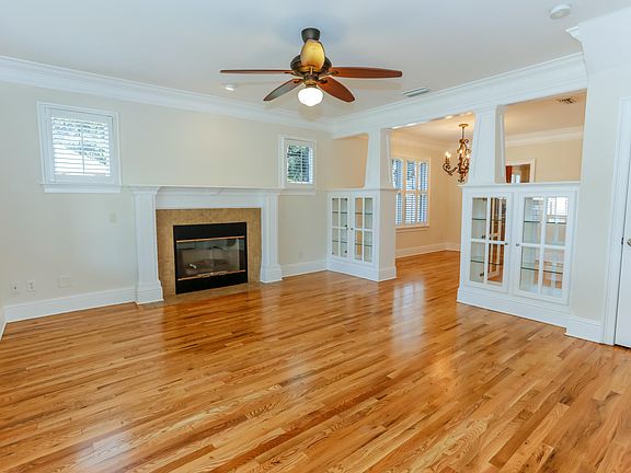 Light-filled rooms