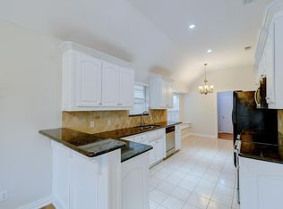 721 Herman Dr, Hurst, TX 76054
