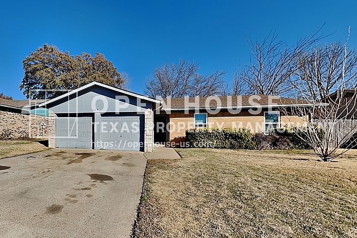 1st image of 605 Rockledge Dr