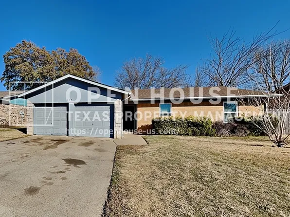 605 Rockledge Dr, Saginaw, TX 76179