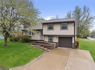 2161 Morning Wind Cir, Bridgeville, PA