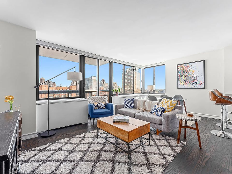 1st image of 300 E 62nd St APT 2104
