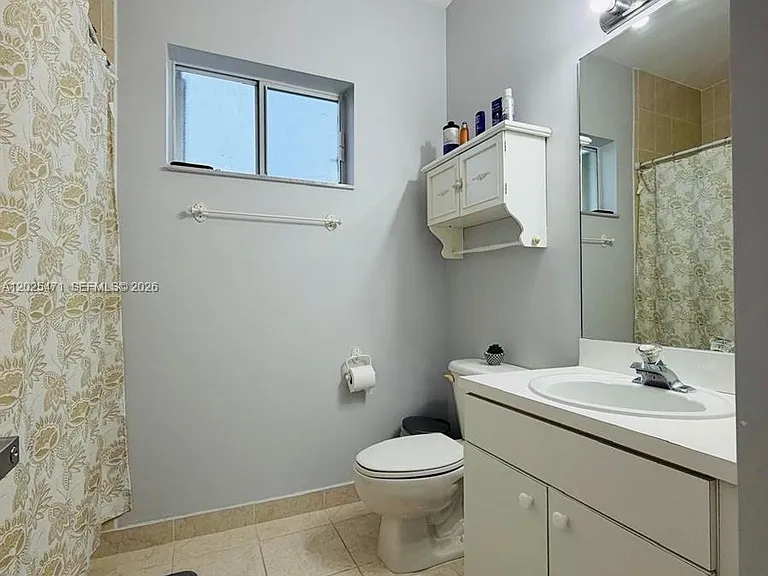 15858 SW 138th Ter — Photo 22