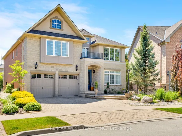 3338 Fox Run Cir, Oakville, ON L6L 6W4