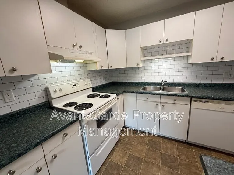 3213 142nd Ave NW — Photo 9