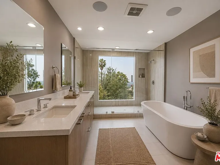 1438 Davies Dr — Photo 11