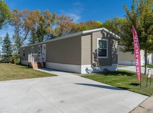 138 Kingsway Dr #138, Mankato, MN 56003