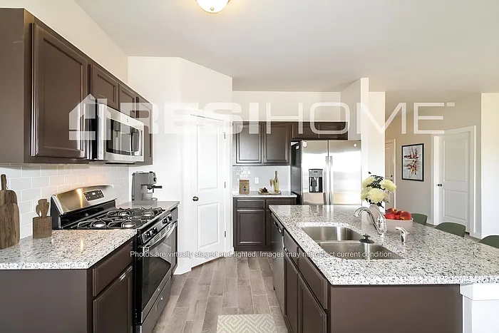 1130 Round Leaf Rd — Photo 3