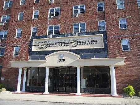 1st image of 370 W Broadway APT 4P