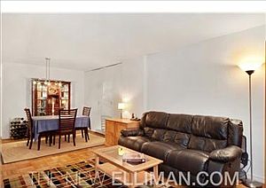 2nd image of 360 E 72nd St APT B302
