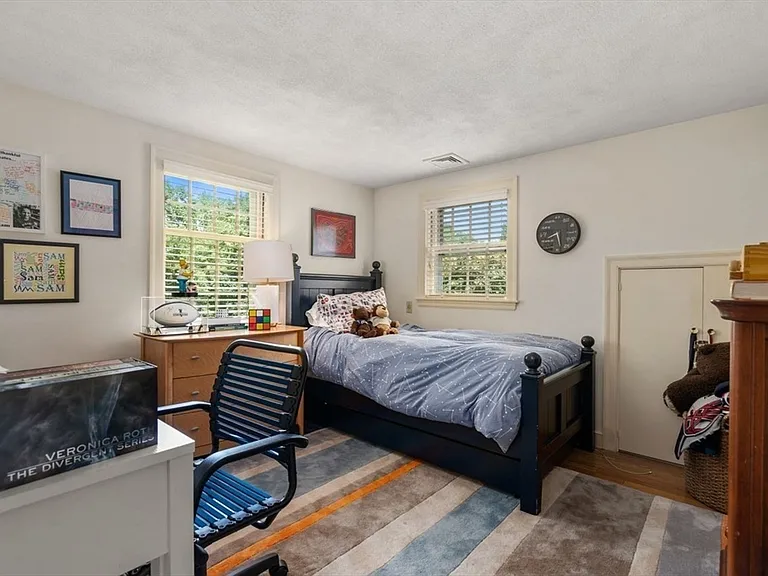11 Nantucket Rd — Photo 15