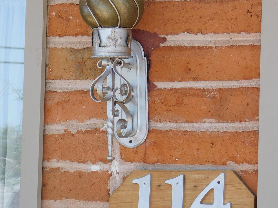 114 1st St, Huachuca City, AZ 85616 Zillow