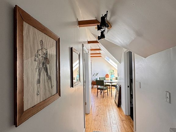 3rd image of 27 Meader St