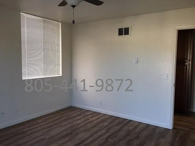Second upstairs bedroom