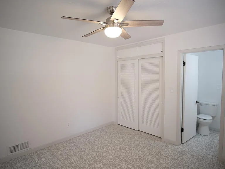 2743 N Park Ave — Photo 17
