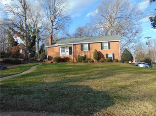 2731 Wildewood Ct, Winston Salem, NC 27103