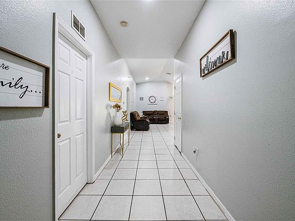 5th image of 141 FLATFISH COURT