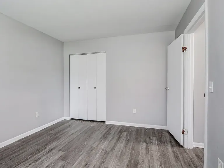 Englewood Villas & Residences — Photo 42