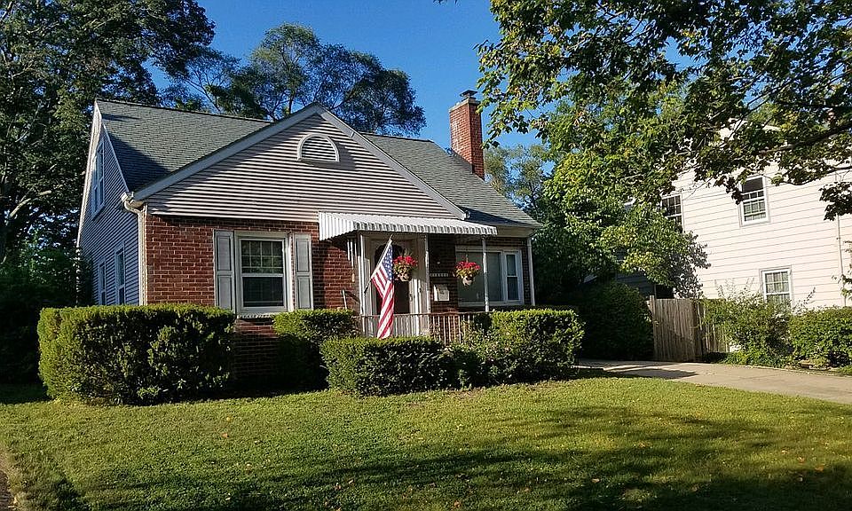 2nd image of 1806 Charlton Ave