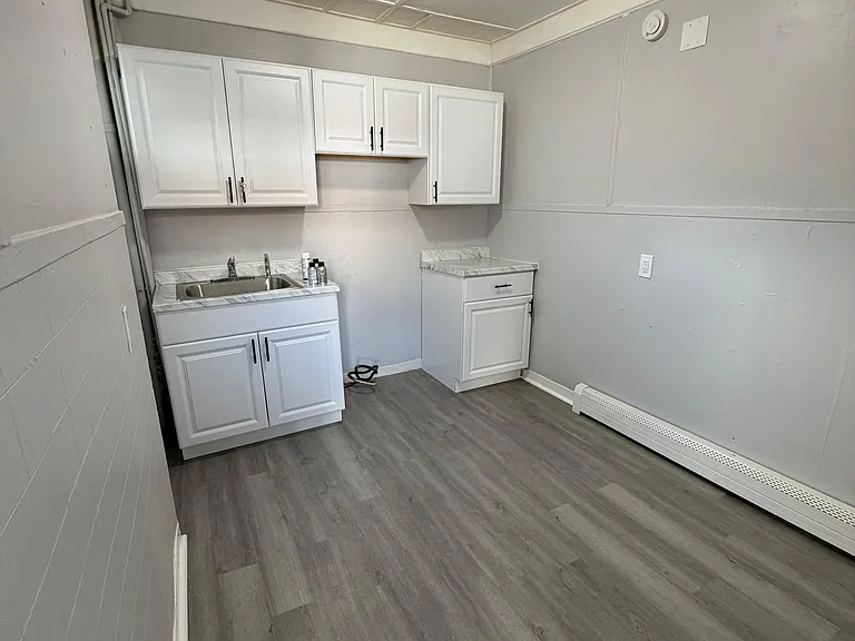 23-25 Liberty St #1 — Photo 12