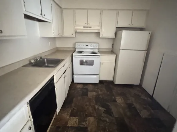 7674-7688 West Wabash Court - 7682, 7682 W Wabash Ct, Milwaukee, WI 53223