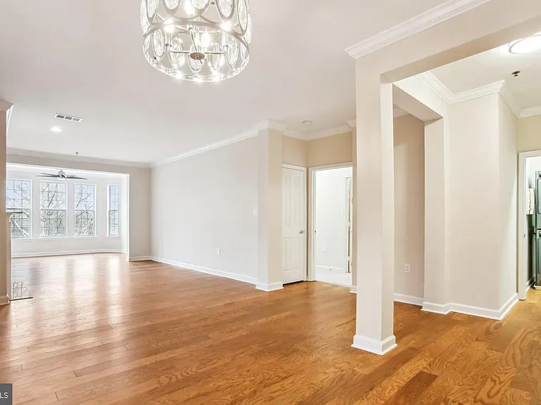 10328 Sager Ave #407 — Photo 4
