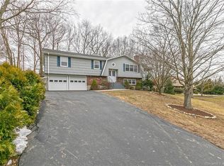 53 Salem Rd, Trumbull, CT 06611