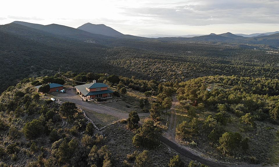 Mountain crest compound
