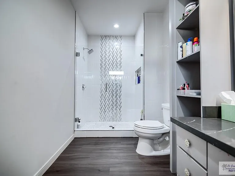 214 Calle Cenizo — Photo 31