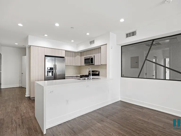 Front Entrance and Kitchen Area