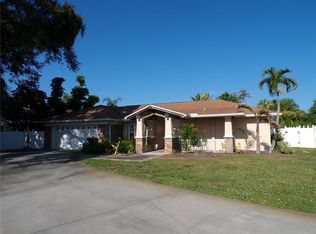 446 W Gate Dr, Venice, FL 34285