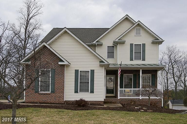 1st image of 123 Laredo Ct