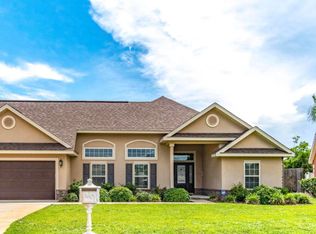 2009 Fountainview Dr, Navarre, FL 32566