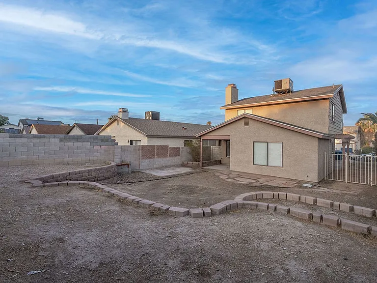 5055 Stormy Cir — Photo 44