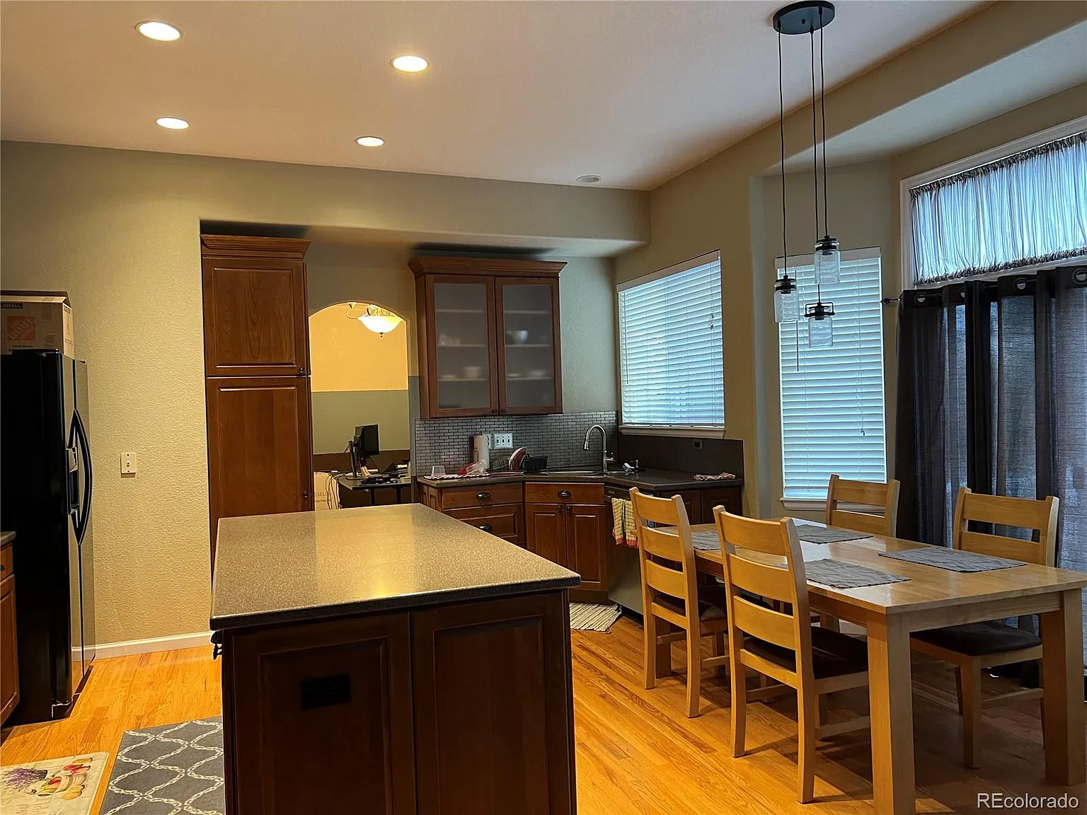 5 bed, 3.5 bath, 3553 sqft, $4,900 — Photo 4