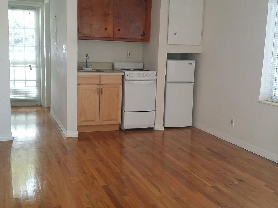 2nd image of 510 3rd St N APT 1
