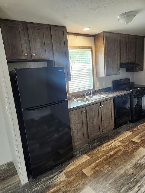 1st image of 4904 Bay Dr #55