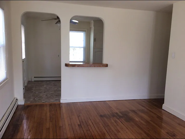 28 Madison Ave — Photo 10
