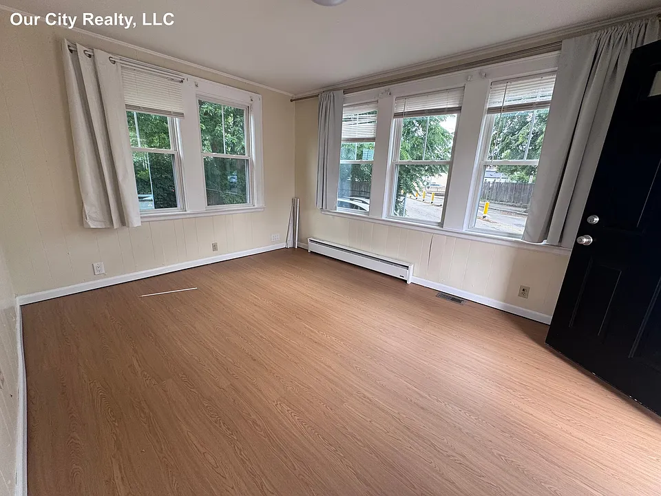 72 Bower St #1