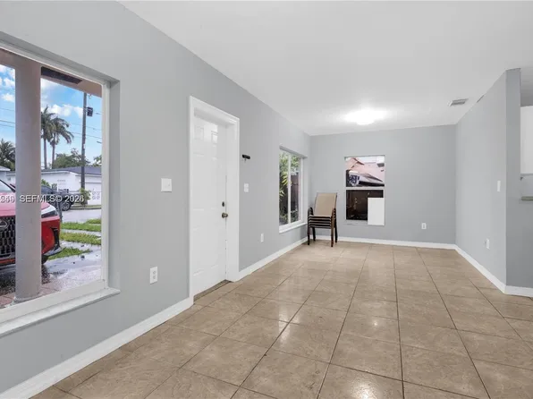 2000 NW 27th St #1, Miami, FL 33142