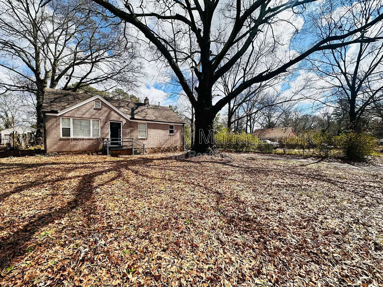 2 bed, 2.0 bath, 1200 sqft, $1,245 — Photo 1
