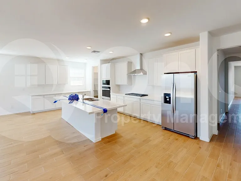 22813 E Starflower Dr — Photo 3
