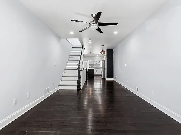 412 S East Ave — Photo 14