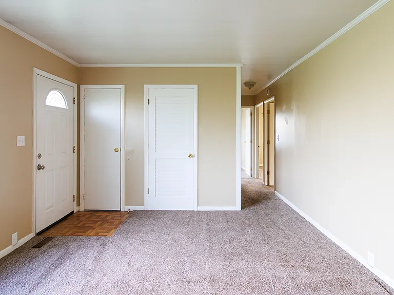 105 Mohawk Ct — Photo 2