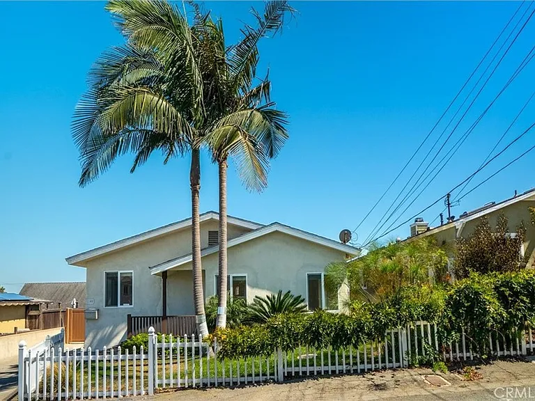 1108 Palm Ln — Photo 36